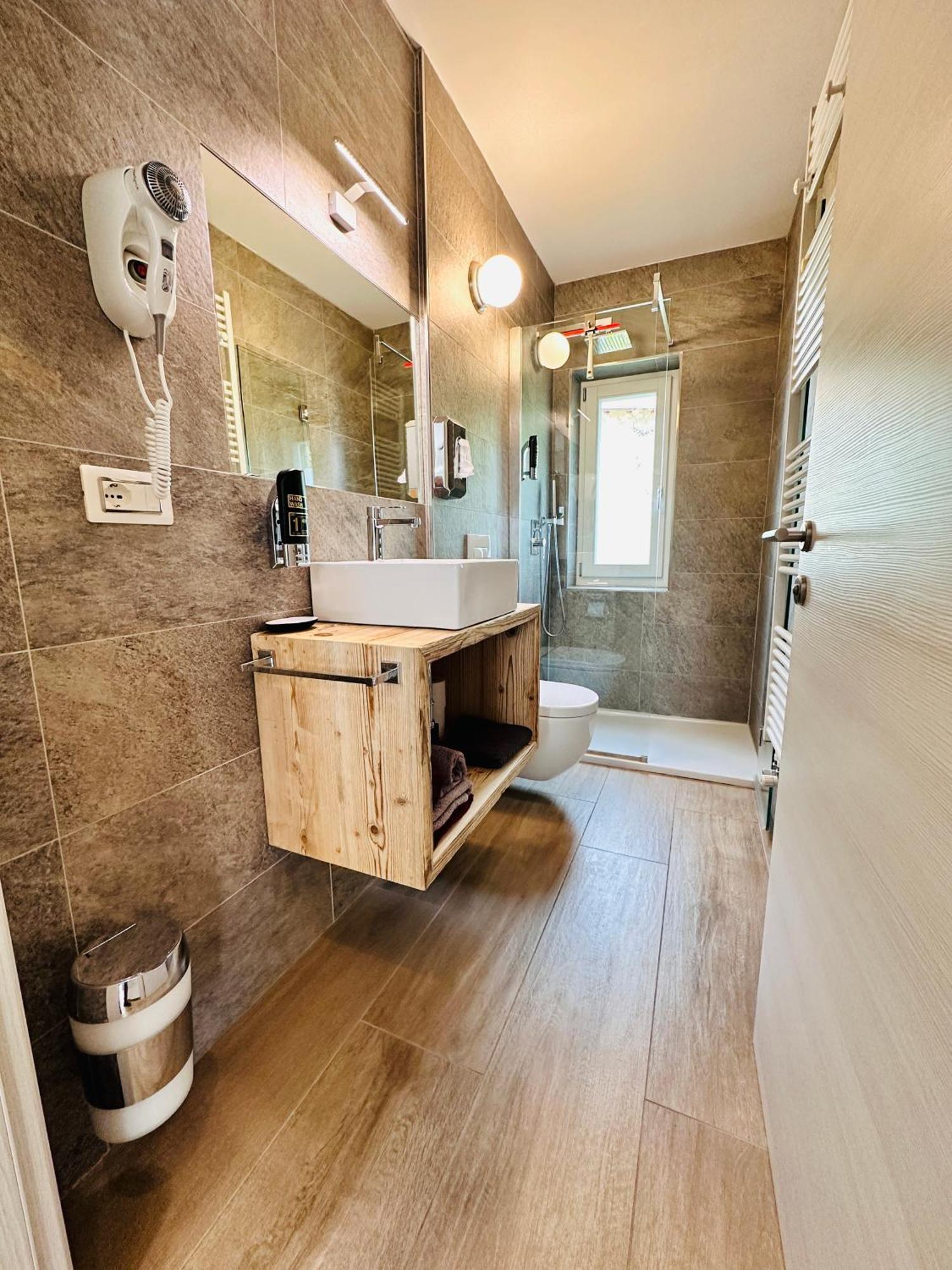 Casa Tosca - Holiday Home Torbole Sul Garda Zewnętrze zdjęcie