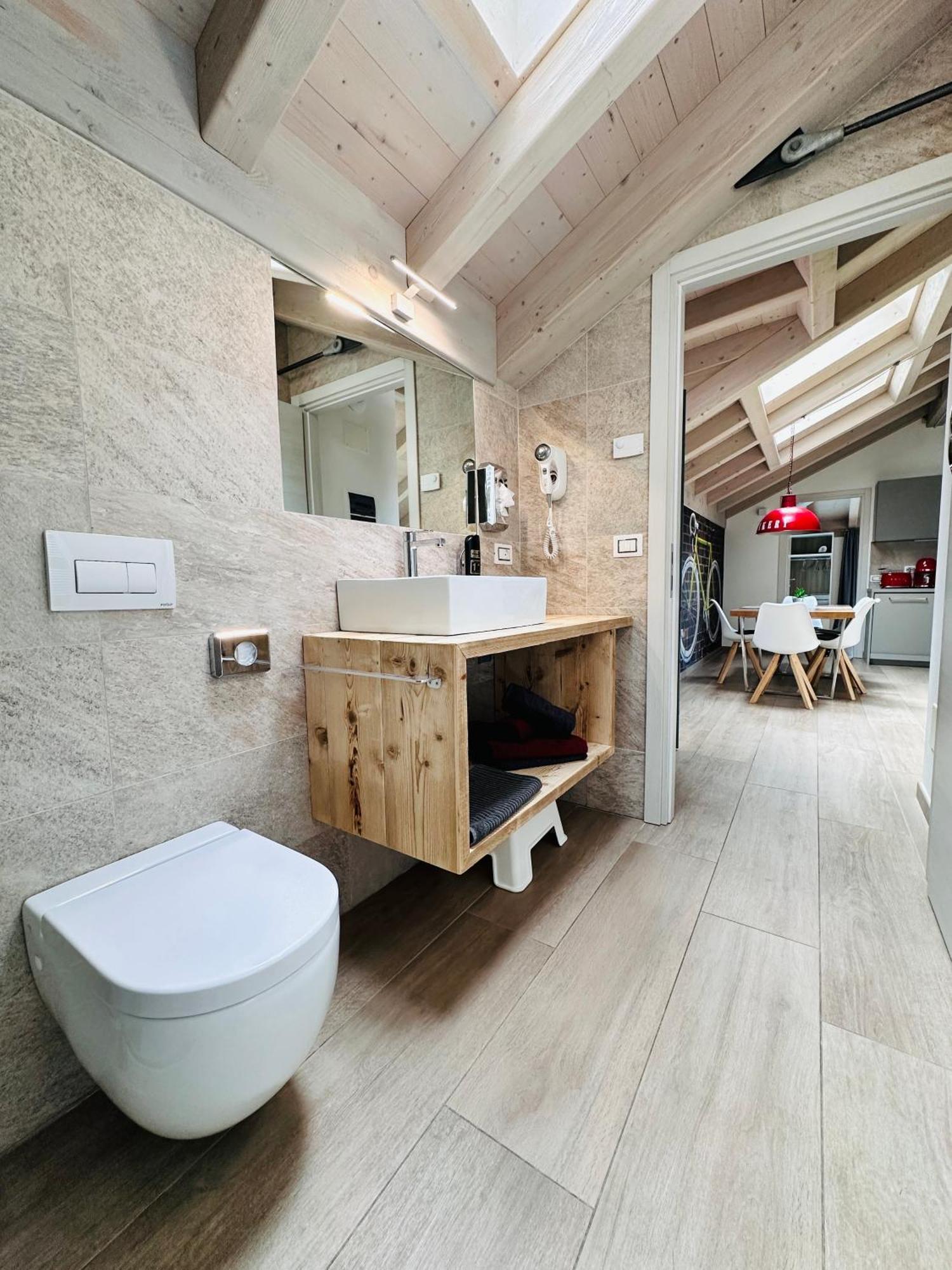 Casa Tosca - Holiday Home Torbole Sul Garda Zewnętrze zdjęcie