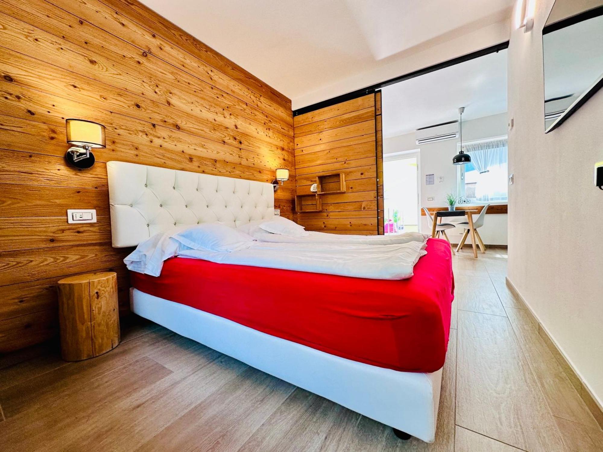 Casa Tosca - Holiday Home Torbole Sul Garda Zewnętrze zdjęcie
